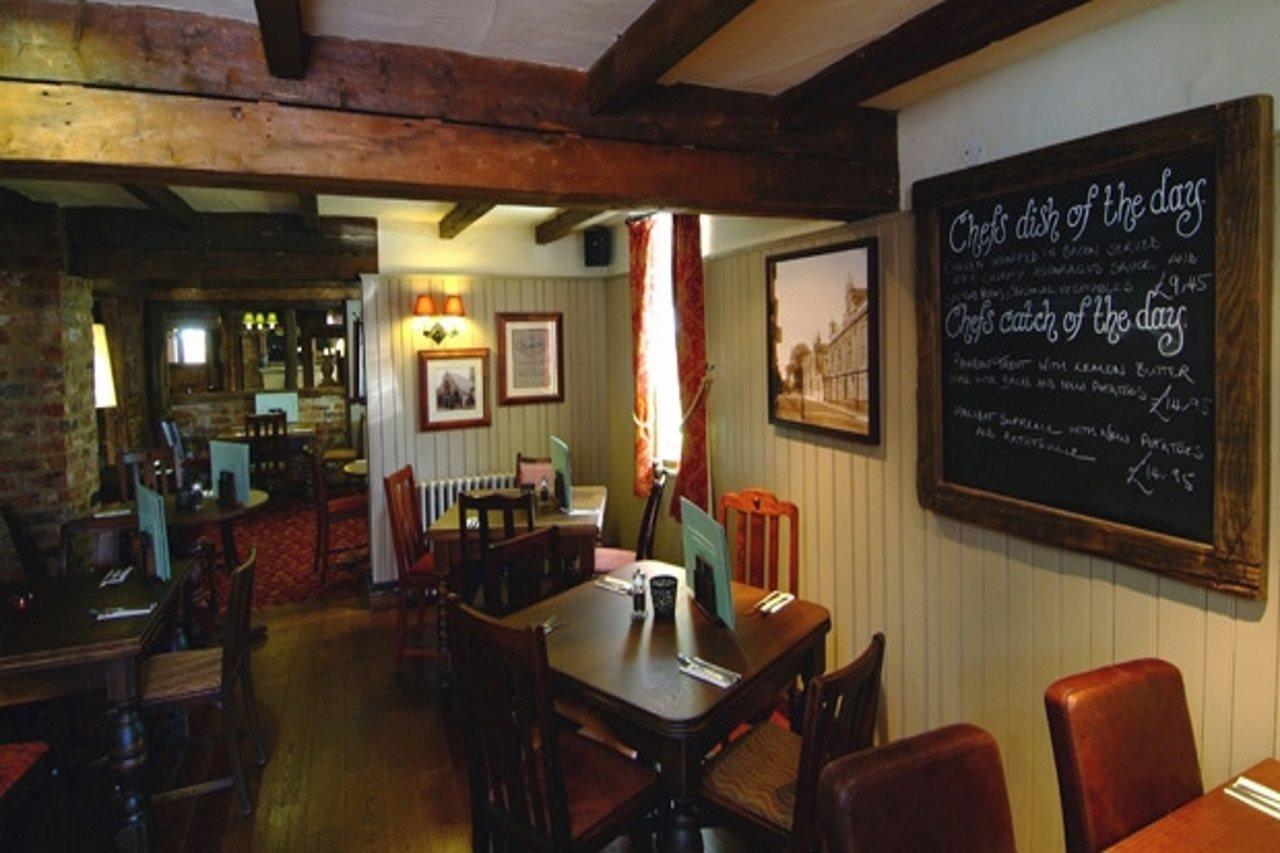 Premier Inn Gloucester Exteriör bild